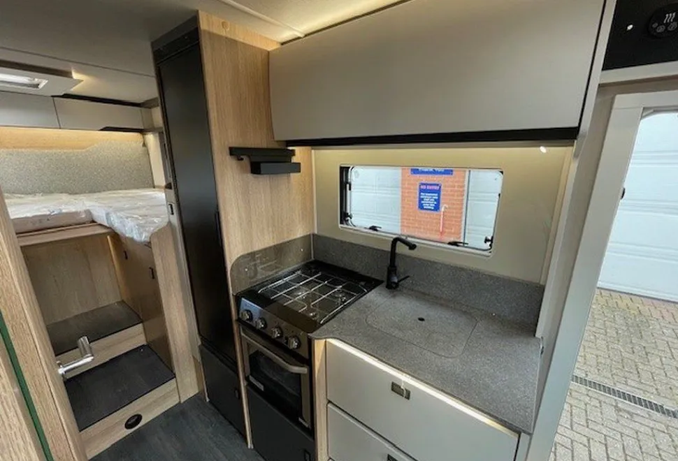 AUTOTRAIL  EXCEL 690 T 2024-10-23