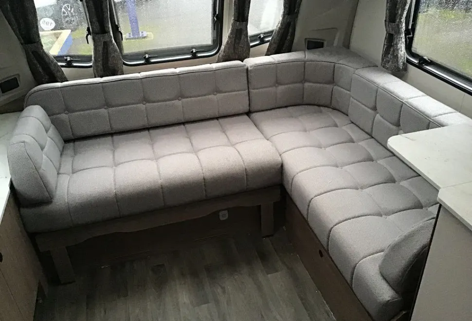 COACHMAN  ACADIA 675 XTRA 