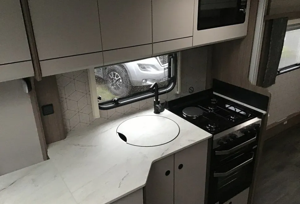 COACHMAN  ACADIA 675 XTRA 