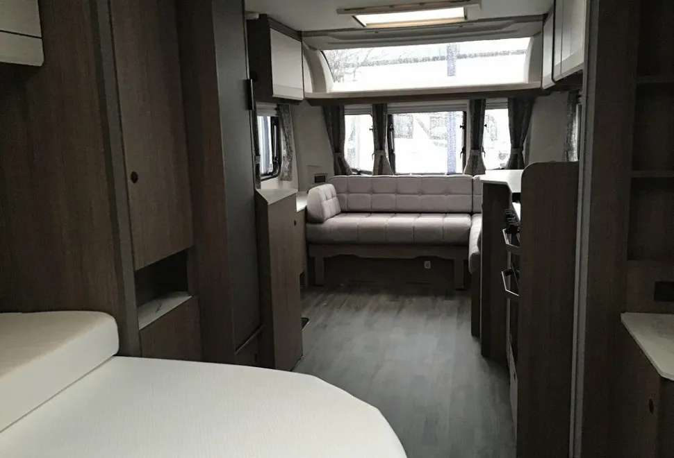COACHMAN  ACADIA 675 XTRA 