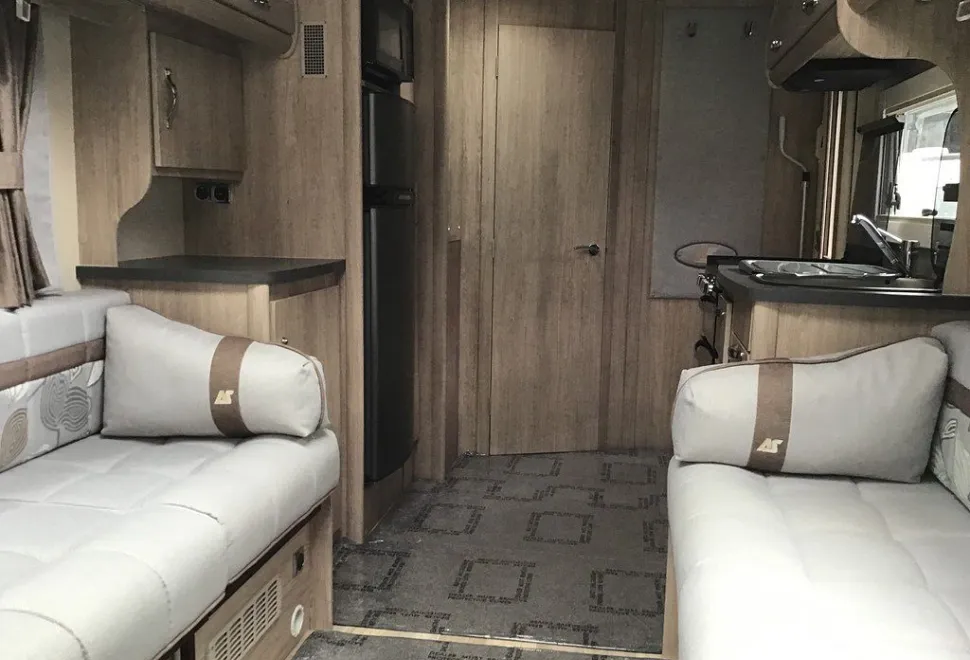AUTO SLEEPERS  WINCHCOMBE 2021-05-21
