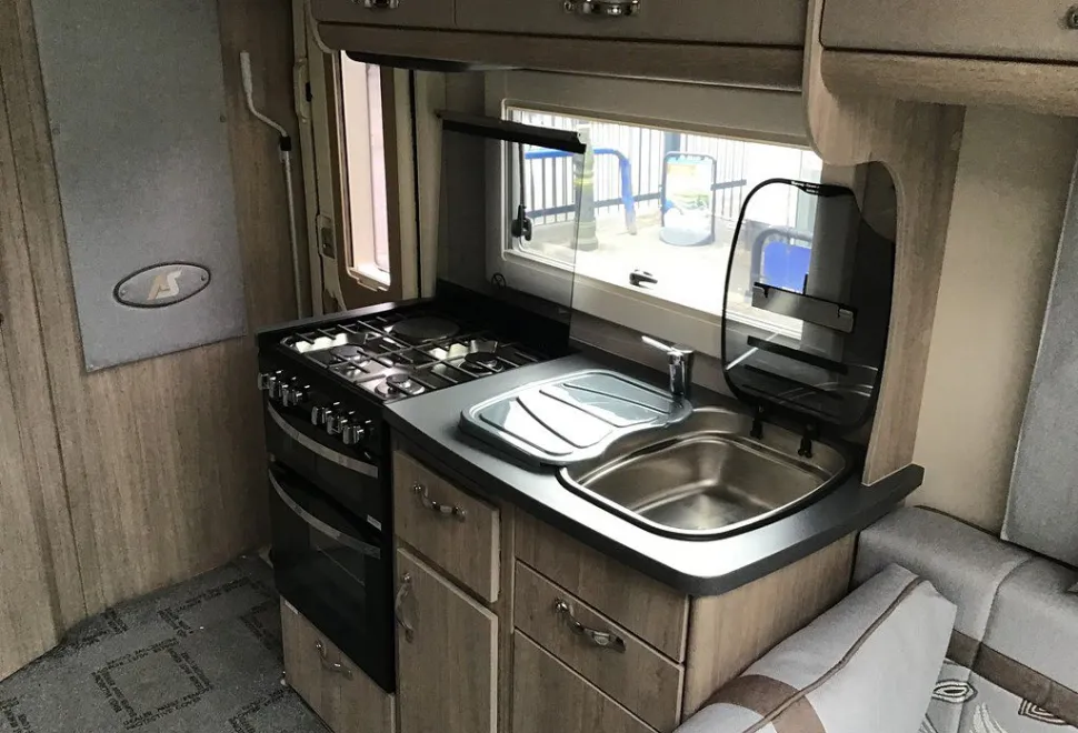 AUTO SLEEPERS  WINCHCOMBE 2021-05-21