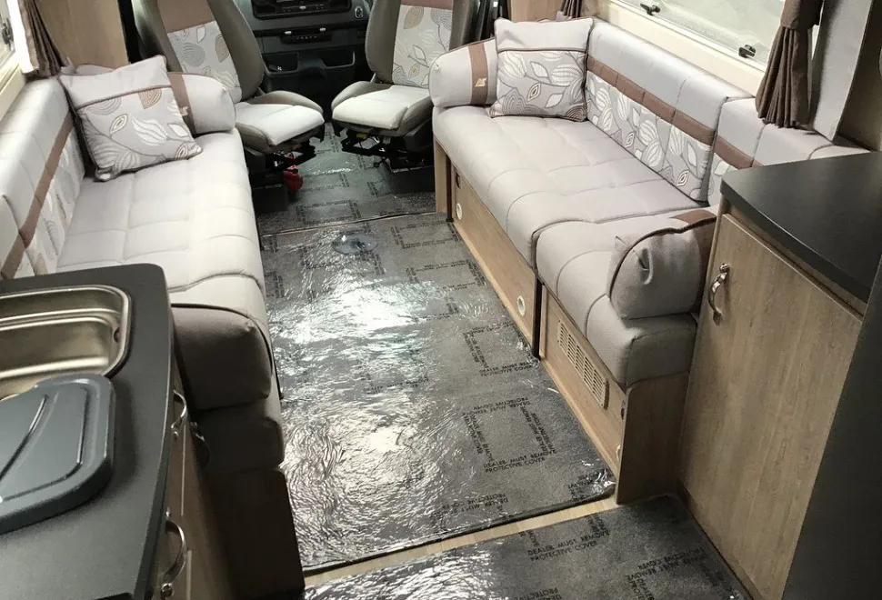 AUTO SLEEPERS  WINCHCOMBE 2021-05-21