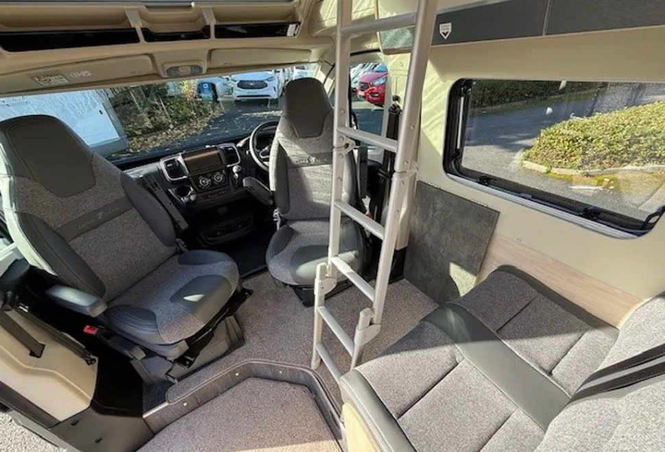 AUTOTRAIL  ADVENTURE 65 2025-05-12
