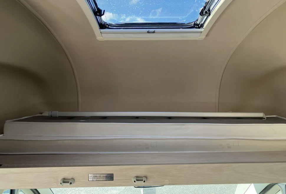 AUTOTRAIL  EXPEDITION C73 2025-03-11