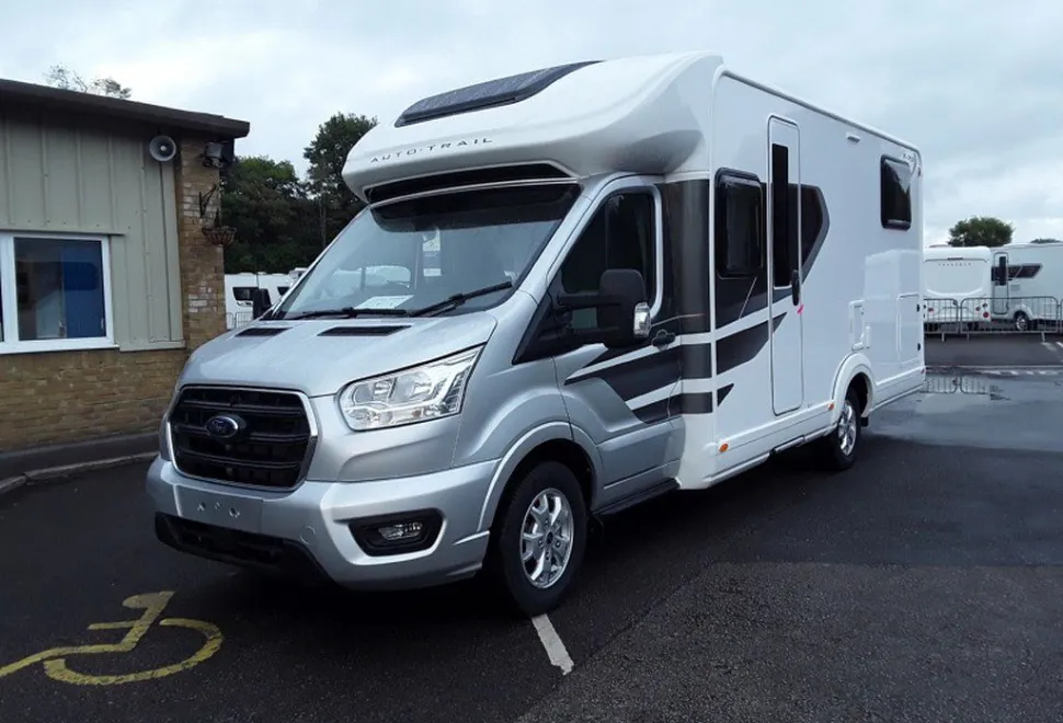 AUTOTRAIL  F-LINE F70 