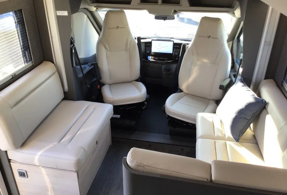 AUTOTRAIL  F-LINE F70 