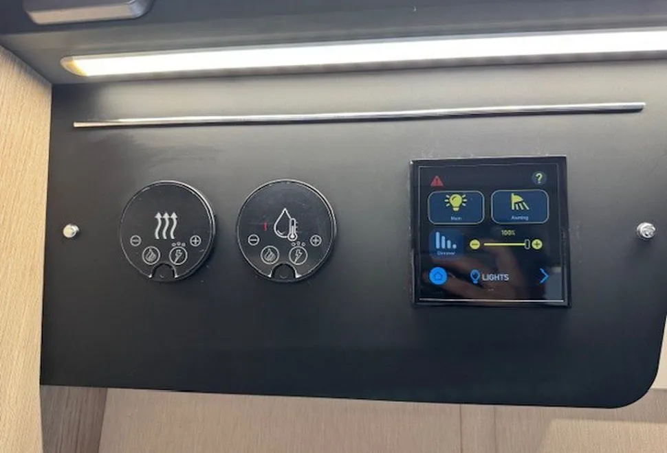 AUTOTRAIL  F-LINE F72 