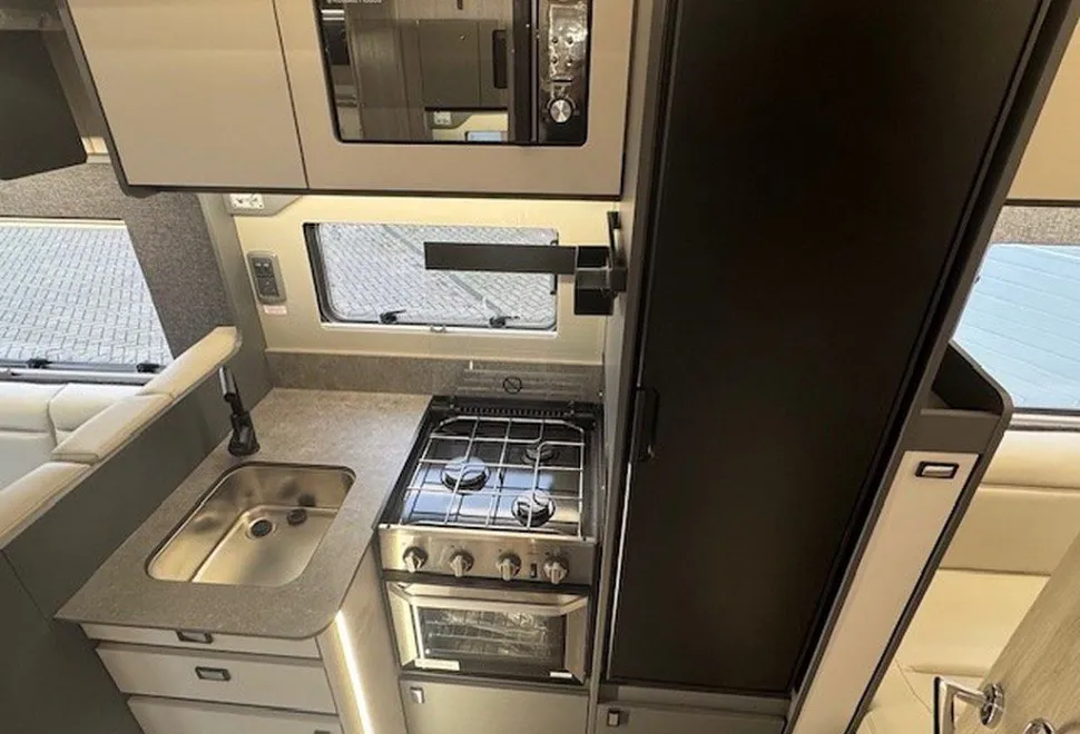 AUTOTRAIL  F-LINE F72 