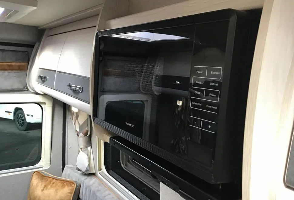 AUTO SLEEPERS  FAIRFORD 2025-09-01