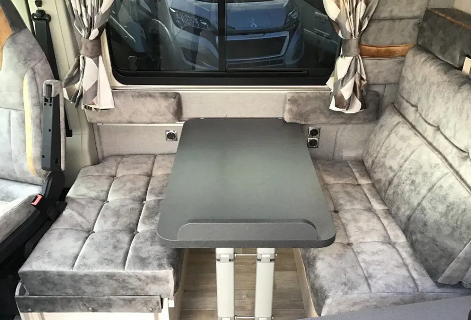 AUTO SLEEPERS  FAIRFORD 2025-09-01