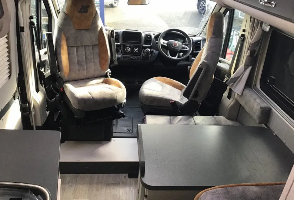 AUTO SLEEPERS  FAIRFORD 2025-09-01