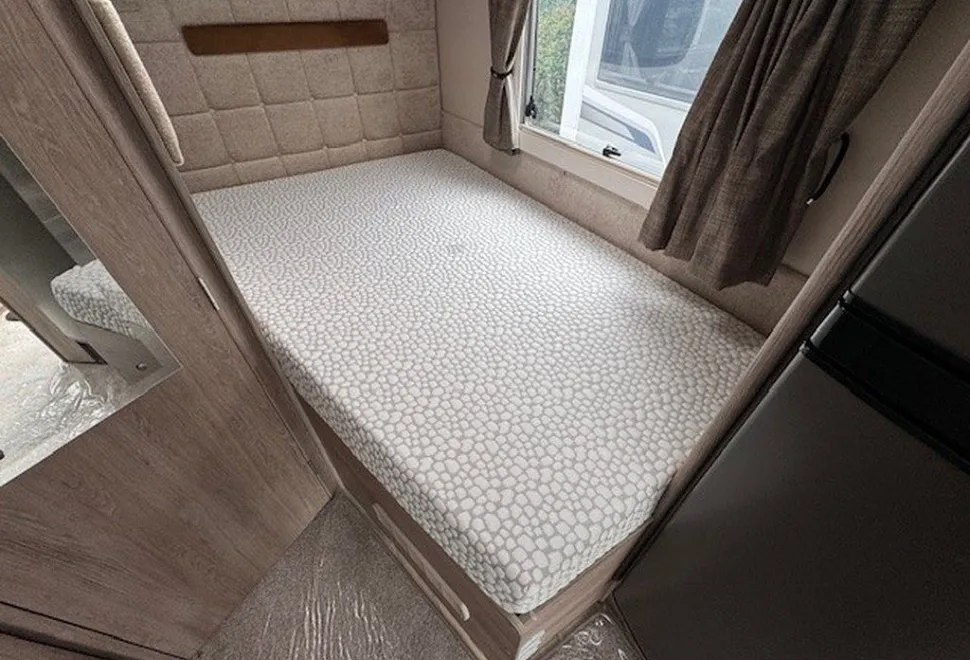 AUTO SLEEPERS  BROADWAY FB 2025-07-19