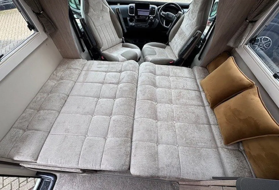 AUTO SLEEPERS  BROADWAY FB 2025-07-19