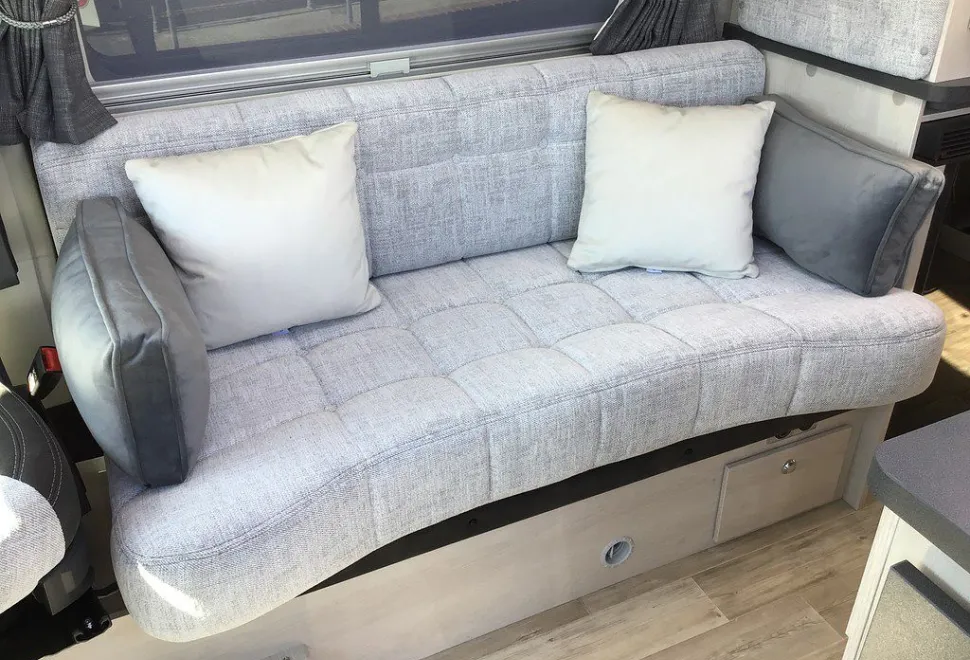 AUTO SLEEPERS  KINGHAM 2026-04-10