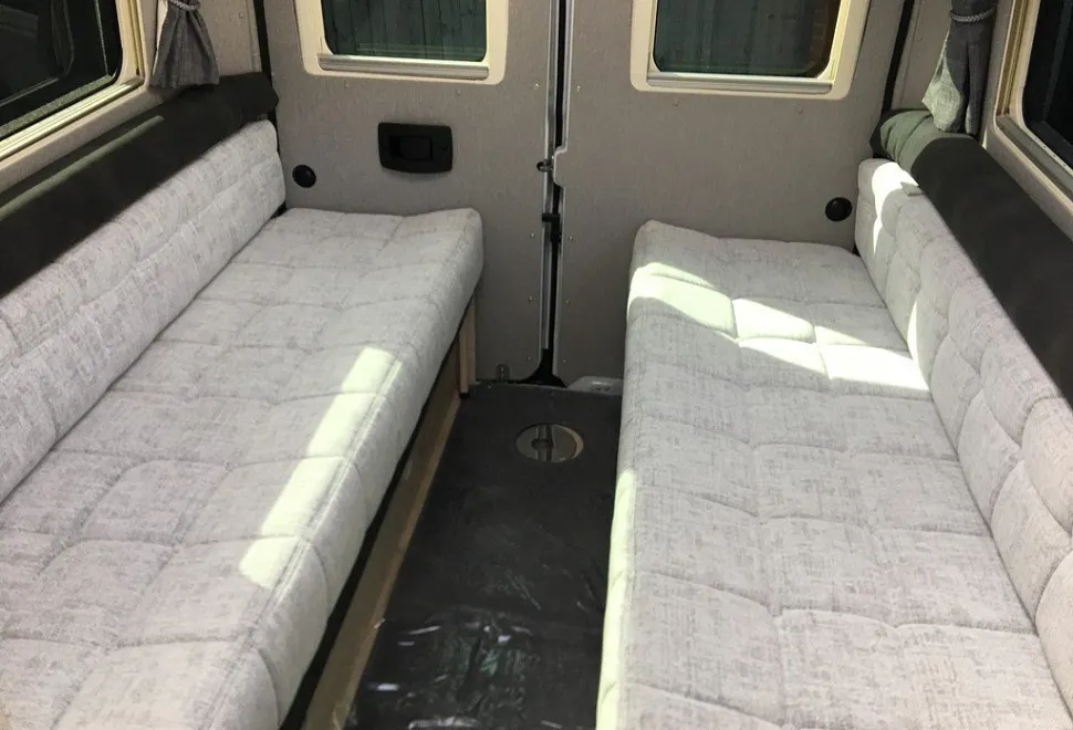 AUTO SLEEPERS  WARWICK XL 2025-09-01