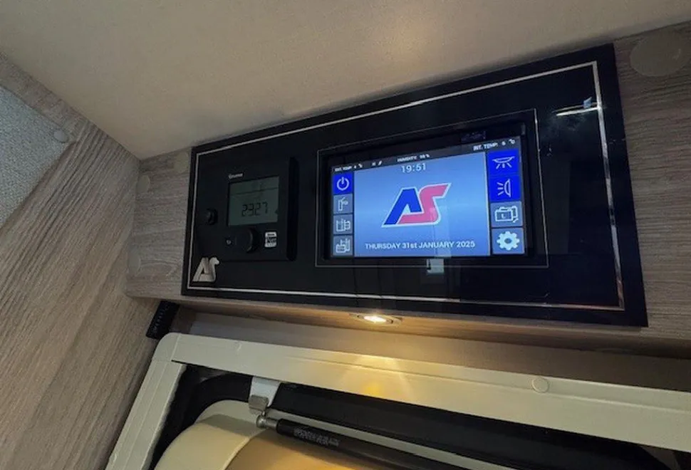 AUTO SLEEPERS  WINCHCOMBE 2020-01-29