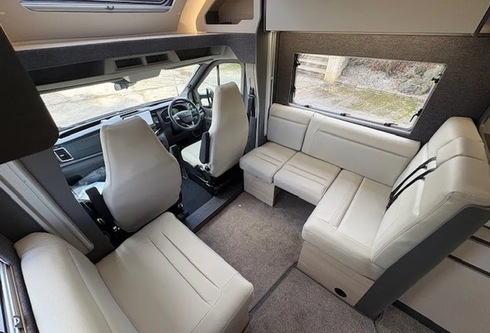 AUTOTRAIL  F-LINE F72 