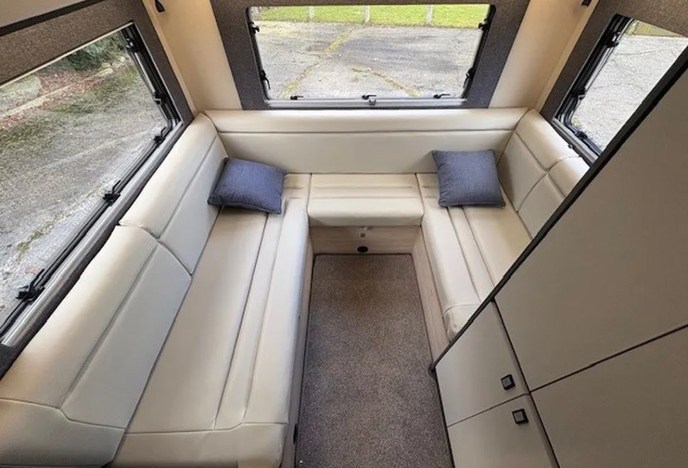 AUTOTRAIL  F-LINE F72 
