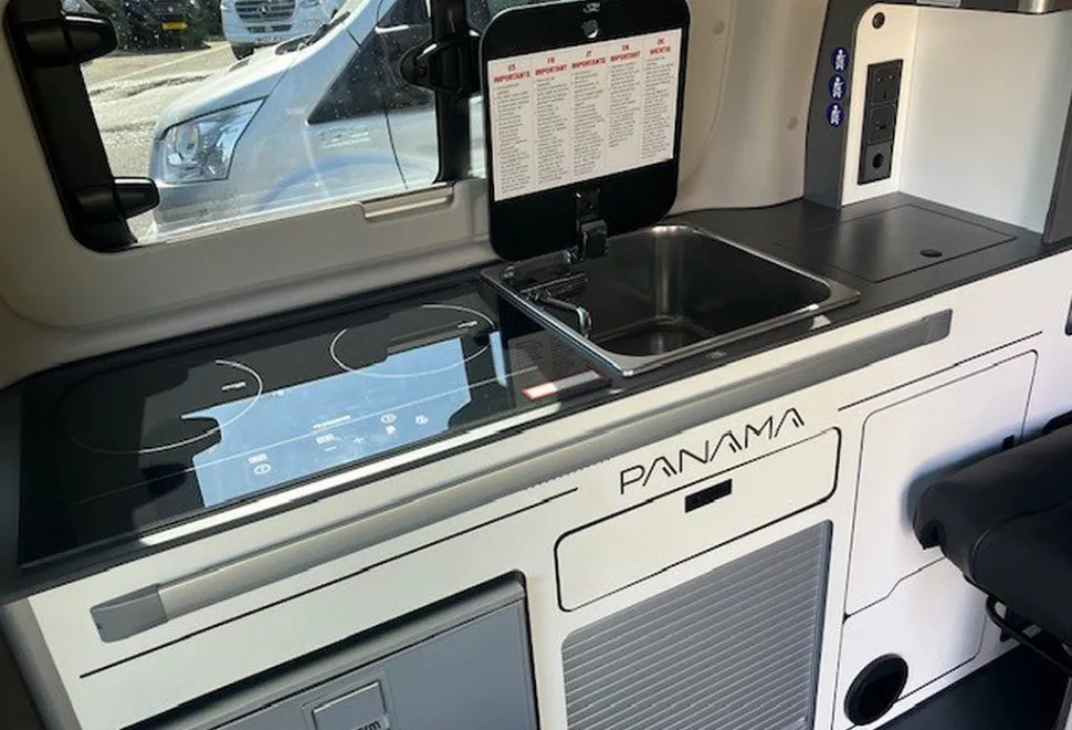 PANAMA  P/10 E HYBRID 2026-04-01
