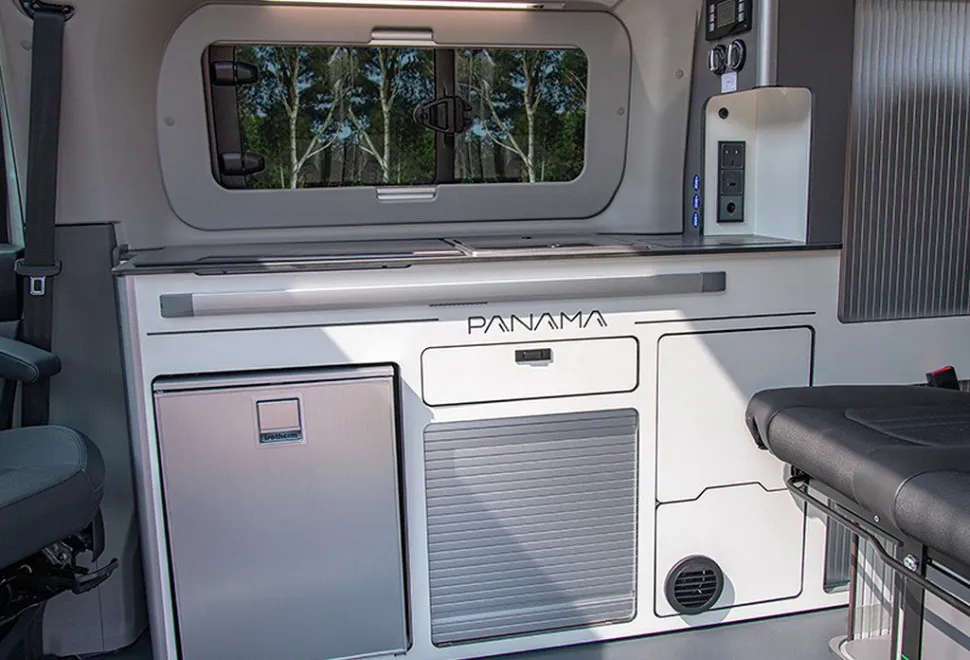 PANAMA  P/10 E HYBRID 2026-04-01