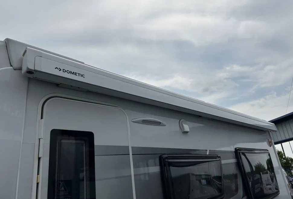 ELDDIS  MAJESTIC 120 2020-12-09
