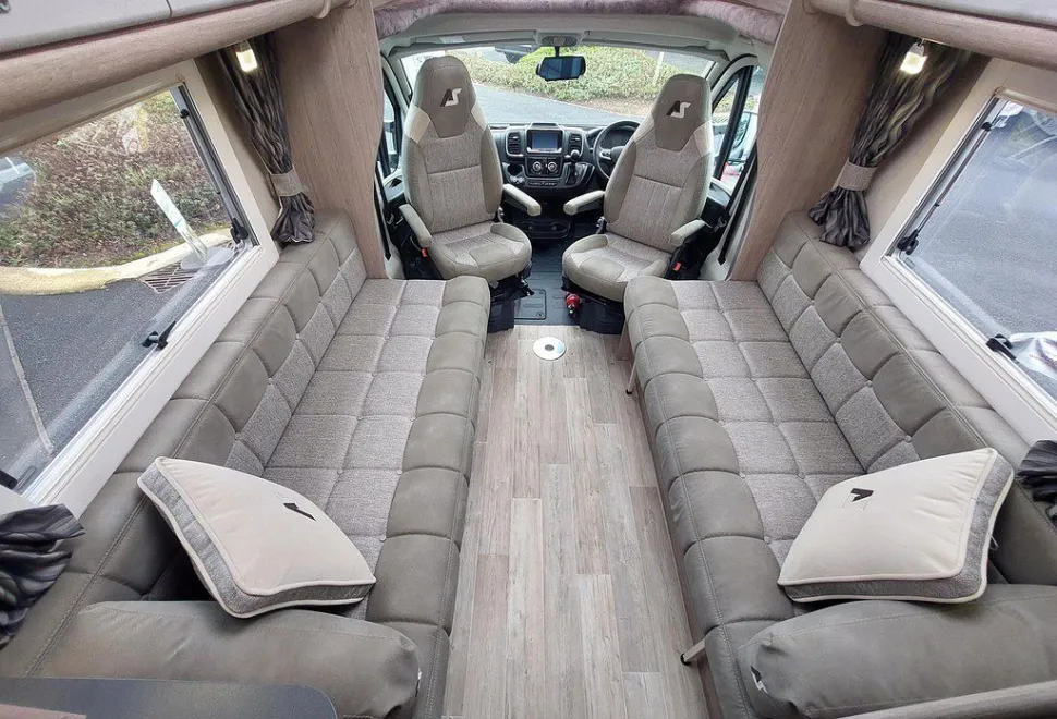 AUTO SLEEPERS  NUEVO EK PLUS 2025-11-01