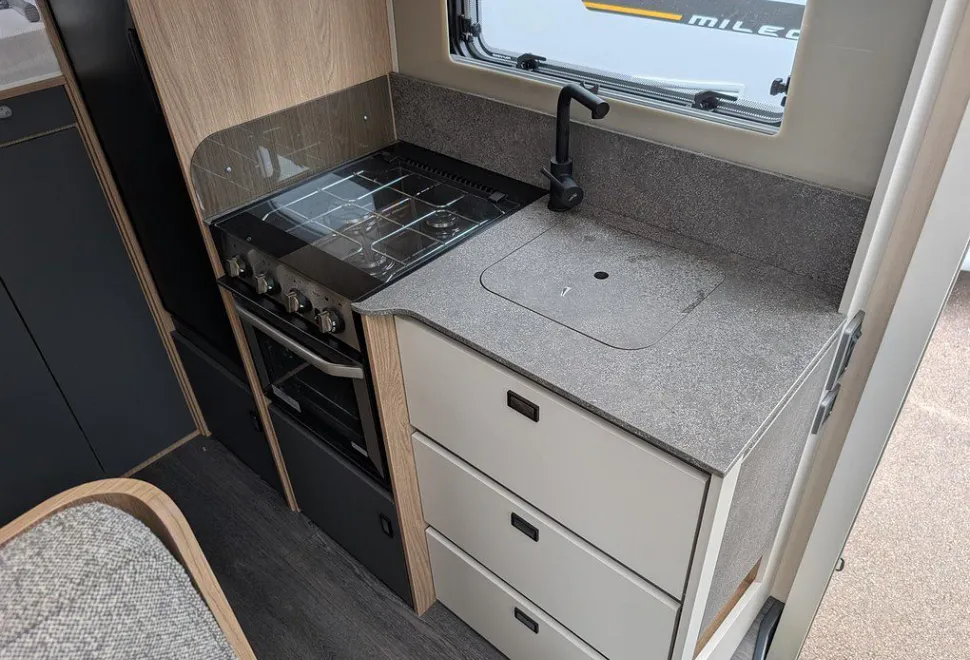 AUTOTRAIL  EXCEL 620 G 2024-09-06