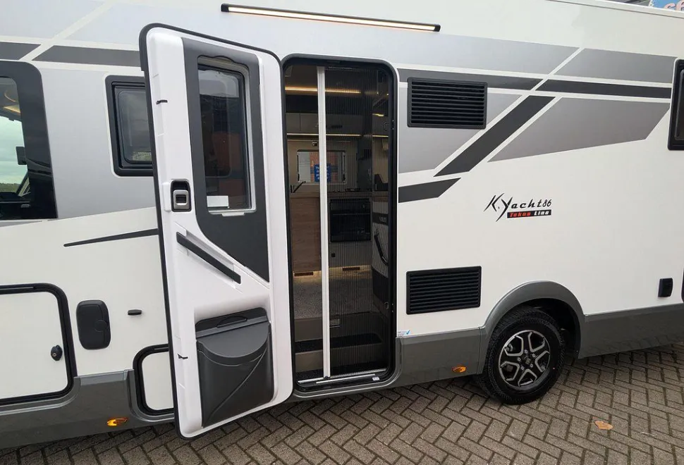MOBILVETTA  K-YACHT T-LINE 86 
