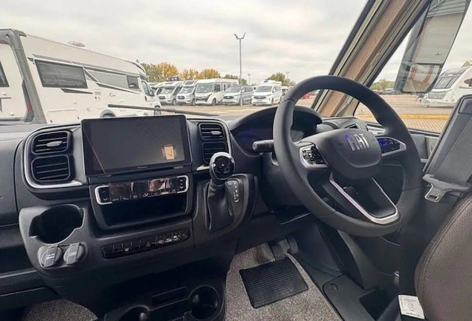 MOBILVETTA  K-YACHT T-LINE 90 2026-03-01
