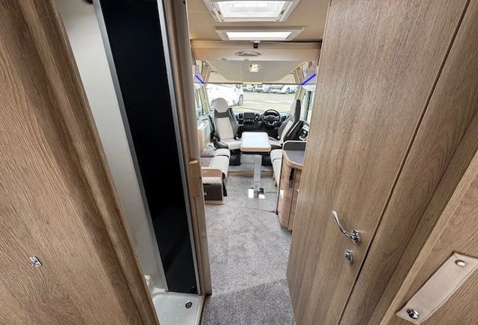 MOBILVETTA  K-YACHT T-LINE 90 2026-03-01