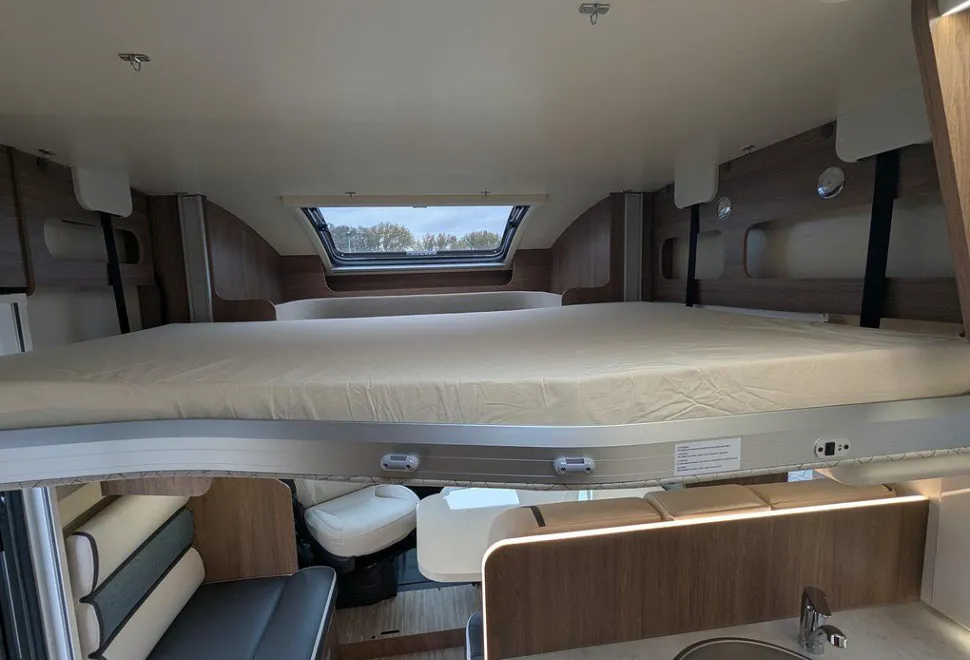ELNAGH  BARON 573 