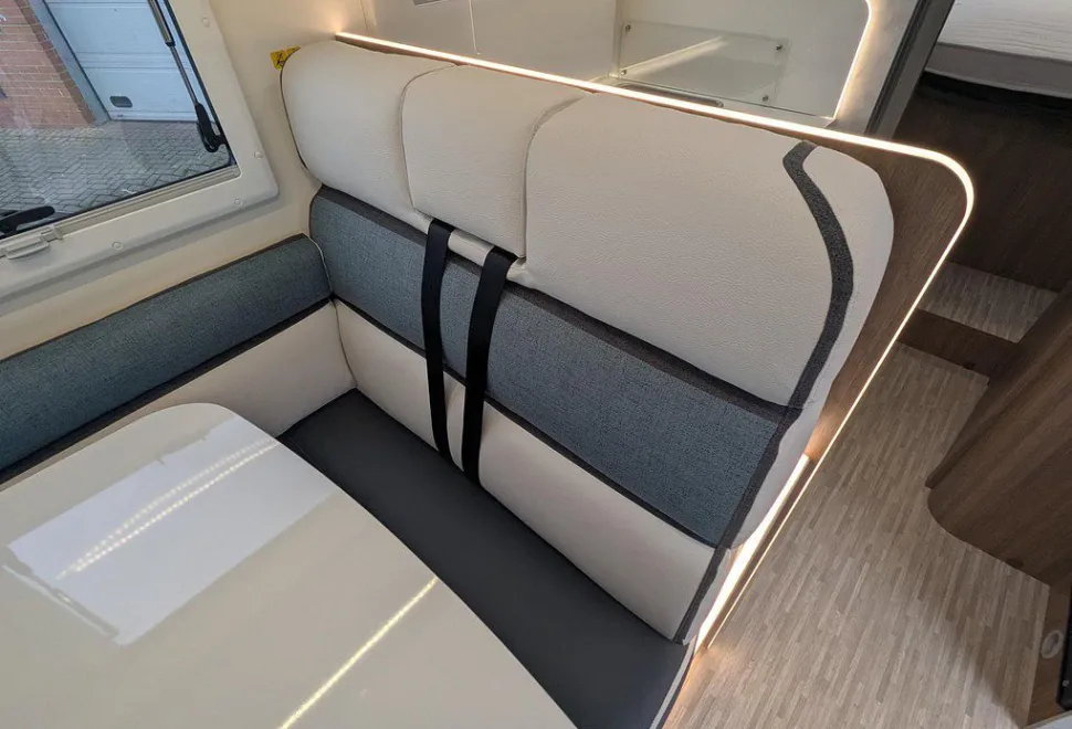 ELNAGH  BARON 579 