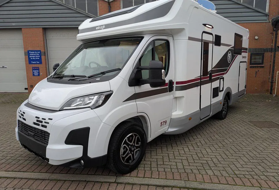 ELNAGH  BARON 579 