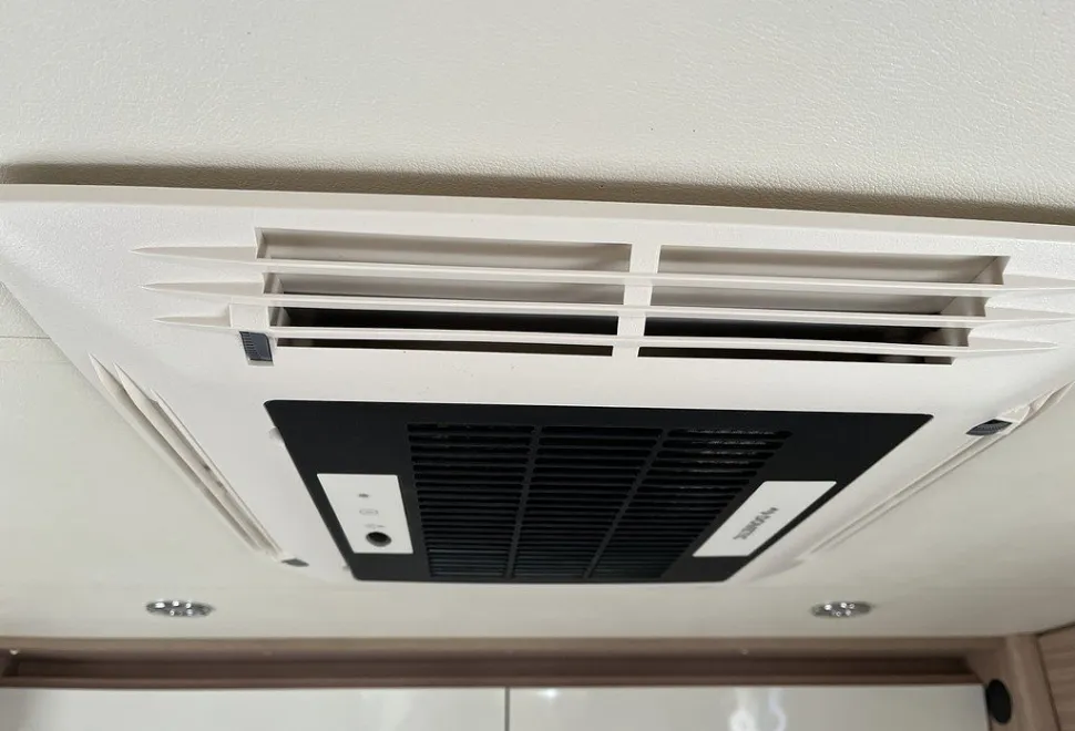 BURSTNER  IXEO 746 2021-06-19