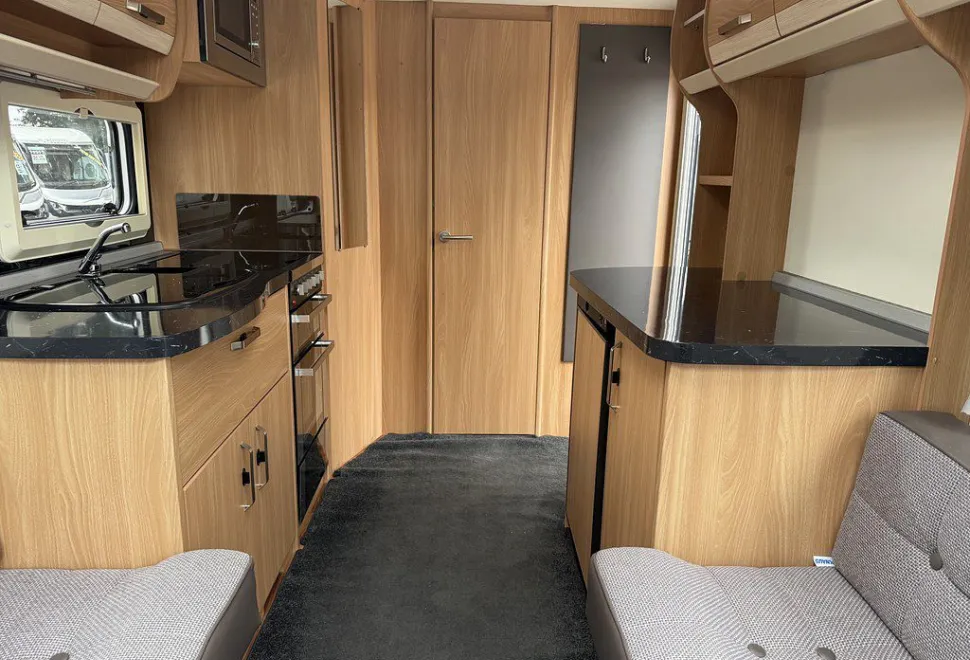 KNAUS  STARCLASS 480 2019-10-01