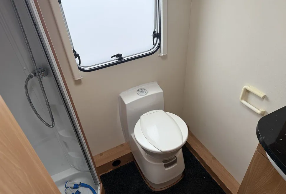 KNAUS  STARCLASS 480 2019-10-01