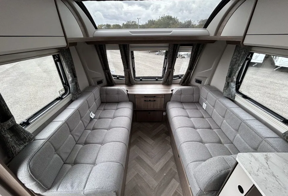 COACHMAN  ACADIA 545 