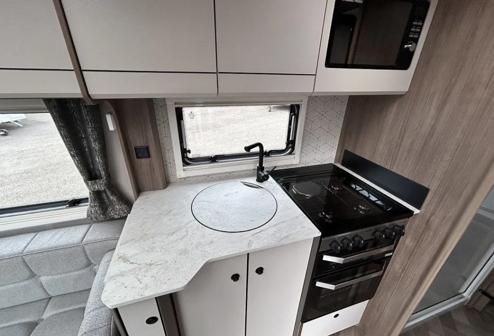 COACHMAN  ACADIA 545 