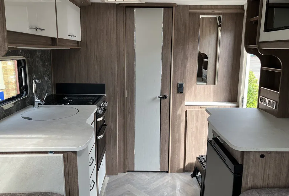 COACHMAN  VIP 460 