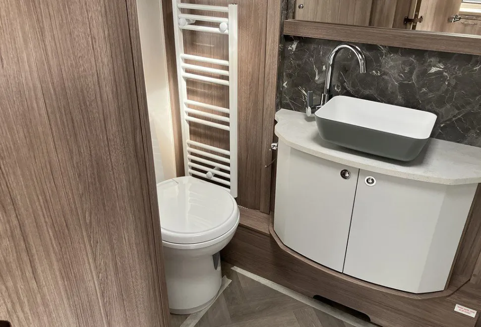 COACHMAN  VIP 460 
