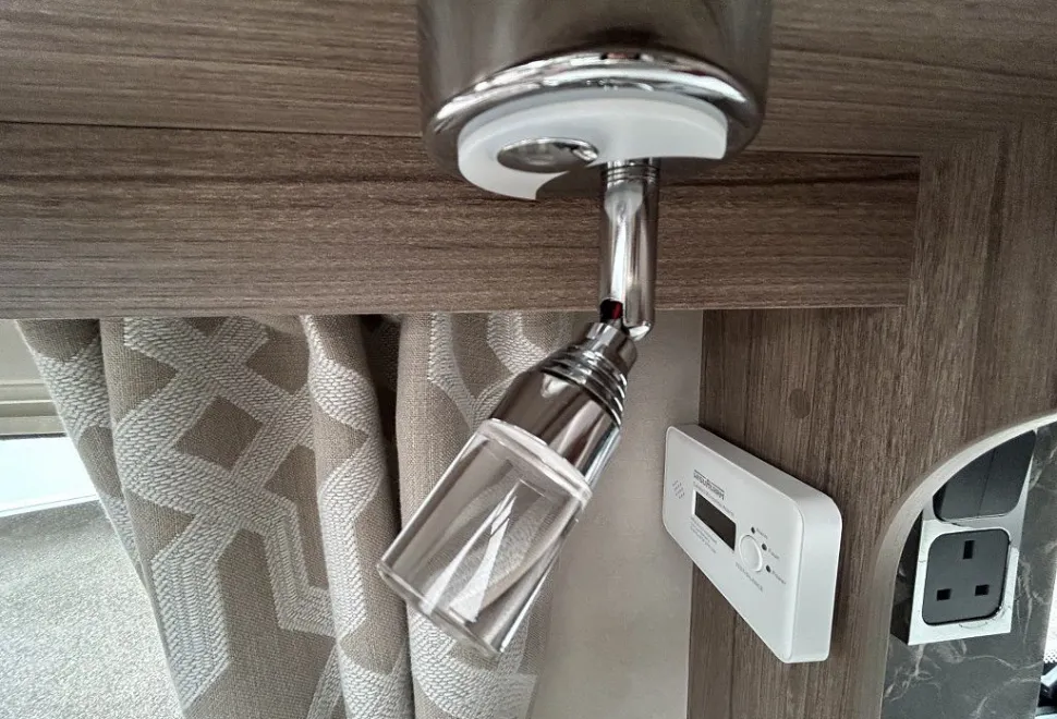 COACHMAN  VIP 545 