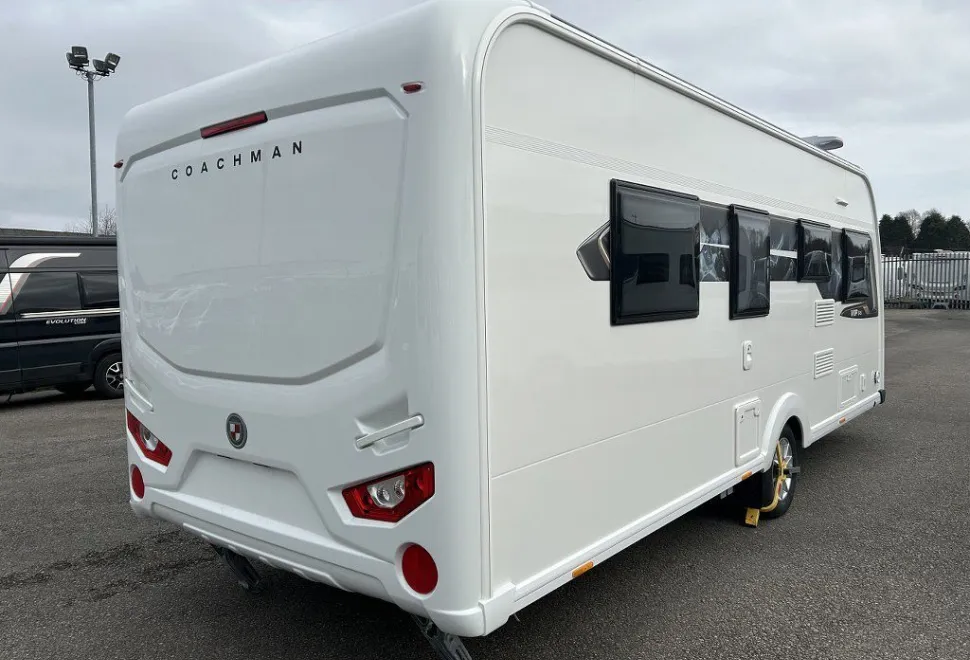 COACHMAN  VIP 545 