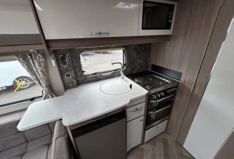 COACHMAN  VIP 545 