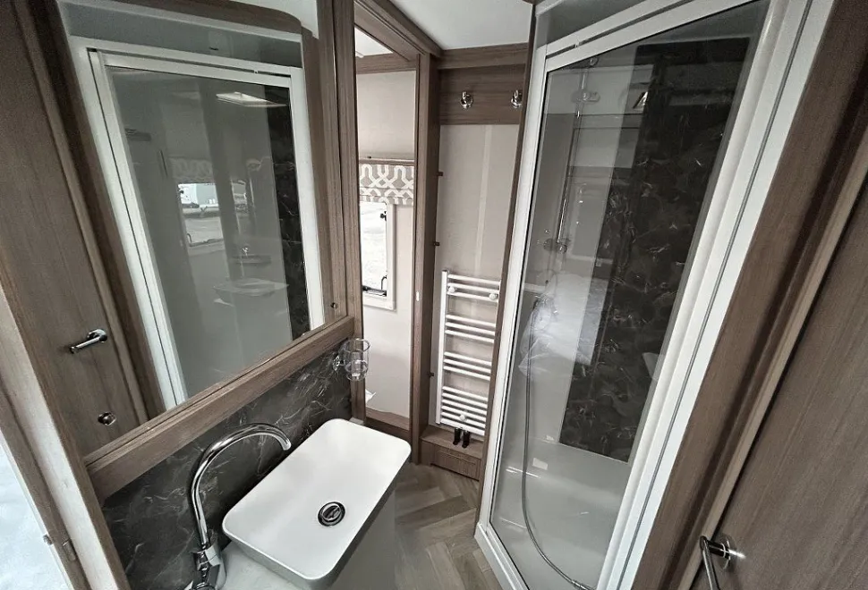 COACHMAN  VIP 545 