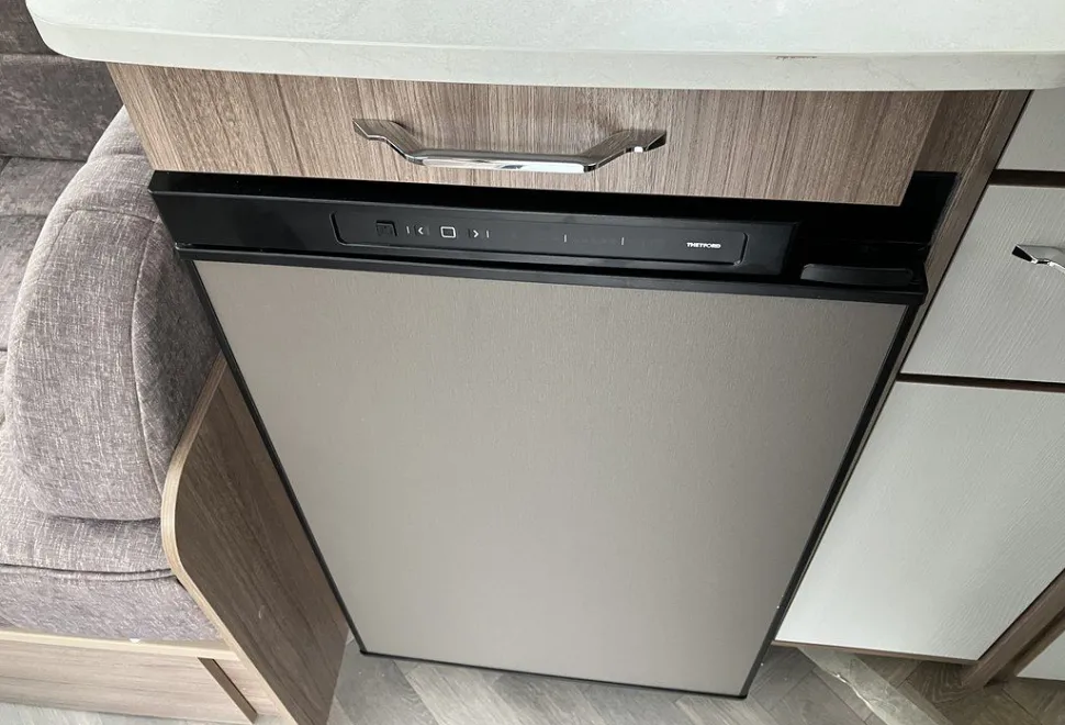 COACHMAN  VIP 545 