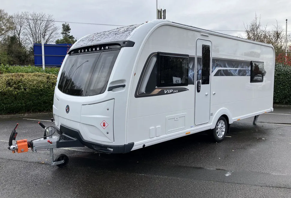 COACHMAN  VIP 545 