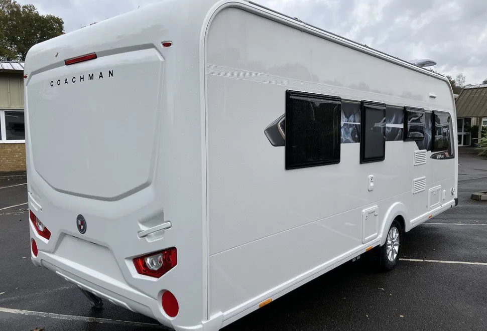 COACHMAN  VIP 545 