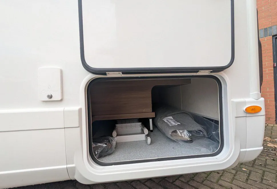 AUTOTRAIL  IMALA 736 
