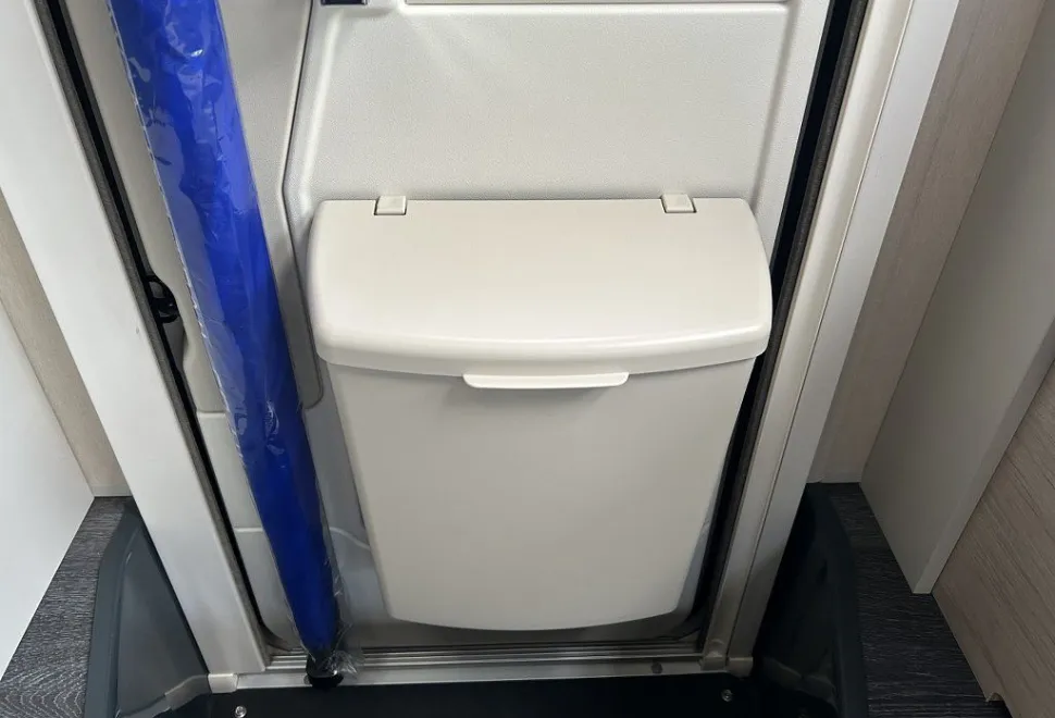 AUTOTRAIL  F-LINE F60 